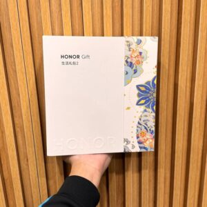 Hộp quà Honor Gift ( Huawei ) , gồm bình nước & giá đỡ điện thoại đa năng